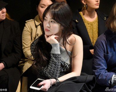 Song Hye Kyo khiến fan phát sốt vì hiếm hoi mặc hở