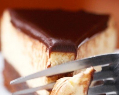 Cách làm bánh phô mai brownie phủ kem chocolate