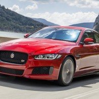 Loạt xe Jaguar 2017 có giá chỉ từ 804 triệu đồng