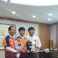 Thống đốc Gangwon nhận Xuân Trường làm… cháu nuôi