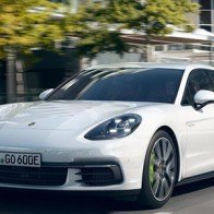 Porsche giới thiệu Panamera Sport Turismo lạ lẫm
