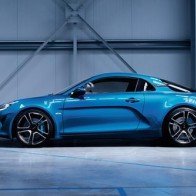 Alpine A110: Tham vọng cạnh tranh Porsche Cayman