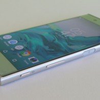 So sánh Xperia XZ Premium với Xperia XZ