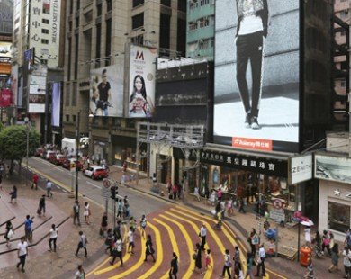 Hong Kong: Giá thuê mặt bằng bán lẻ đã giảm gần 40%