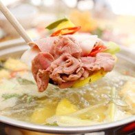 Mách chị em cách chọn rau cực chuẩn cho các loại lẩu