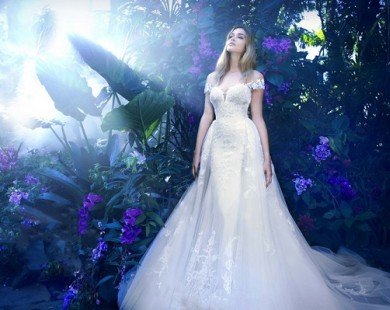Mặc váy cưới đẹp như công chúa bước ra từ truyện cổ tích