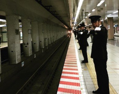 9 điều về tàu điện ngầm Tokyo khiến du khách nước ngoài ghen tỵ