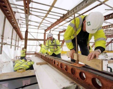Brexit khiến ngành xây dựng Anh sẽ mất hơn 175.000 lao động EU