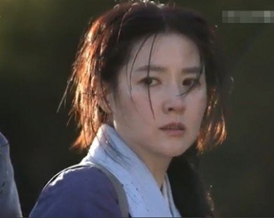Song Seung Hun sẽ ước kiếp sau mình bớt... đẹp khi chứng kiến lòng ghen tuông kinh khủng của người đàn bà này