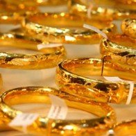 Giá vàng hôm nay 17/3: Dồn nén quá mức, vàng bật tăng mạnh