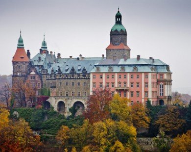 Những tòa lâu đài đẹp như cổ tích tại Ba Lan