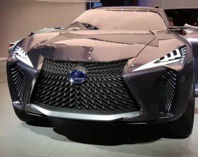 Lexus UX sắp thành hiện thực, dựa trên Toyota C-HR