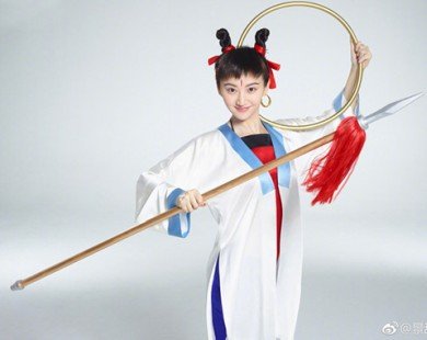 Không thể nhận ra đệ nhất mỹ nữ Cảnh Điềm trong bộ dạng ngổ ngáo này!