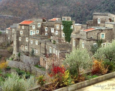 Colletta di Castelbianco – Ngôi làng đá điện tử đầu tiên ở châu Âu