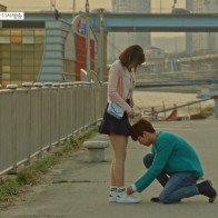 Cảnh ngôn tình bị “lỗi” trong tập mới nhất phim “Liar And Lover”