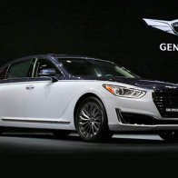 Genesis G90 "phong cách Bentley" giá 2 tỷ đồng