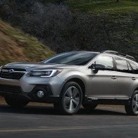 Phiên bản mới Subaru Outback 2018 giá chỉ 602 triệu đồng