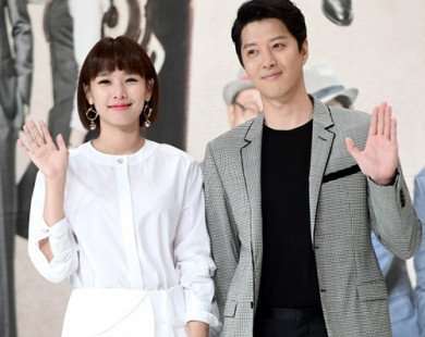 Chia tay Jiyeon 3 tháng, Lee Dong Gun đã lấy vợ, sắp có con đầu lòng