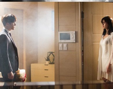 1 phút trước khi tan vỡ: Ji Chang Wook ngỡ ngàng, người yêu mặc váy mỏng tang, chuyện gì đã xảy ra?