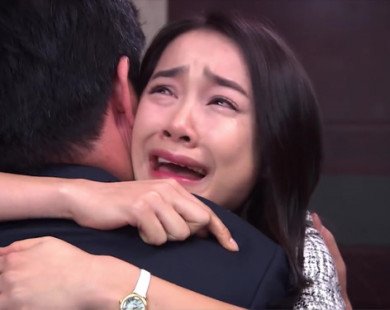 Đóng vai phụ, Nhã Phương khóc đẫm lệ vì bồ già trong phim Hàn