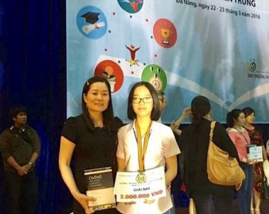 Nữ sinh Quảng Trị nhận học bổng ba trường đại học quốc tế