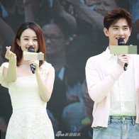 Triệu Lệ Dĩnh và Dương Dương chỉ quảng cáo thôi đã HOT hừng hực thế này đây! 