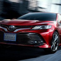 Toyota Camry 2018 sắp ra mắt Việt Nam xuất hiện