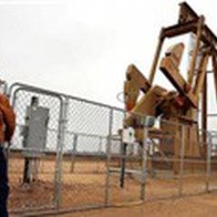 Giá dầu nối tiếp đà giảm sau khi Ả-rập Saudi cắt đứt mối quan hệ với Qatar