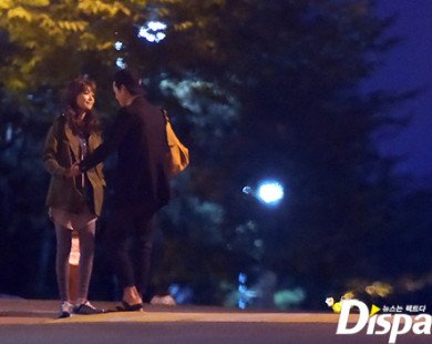 Sooyoung và Jung Kyung Ho không nỡ xa nhau sau buổi hẹn hò: Trông chẳng khác gì quay phim tình cảm!