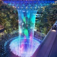 Chiêm ngưỡng thiết kế choáng ngợp của sân bay quốc tế Changi