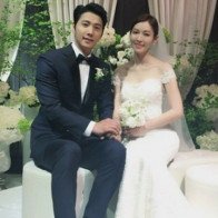 Hôn lễ của mỹ nhân Thời Quá Khứ Kim So Yeon: Cô dâu chú rể đẹp đôi hết phần người khác!