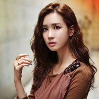 Top những sao Hàn được bình chọn đẹp nhất dù đã qua "dao kéo"