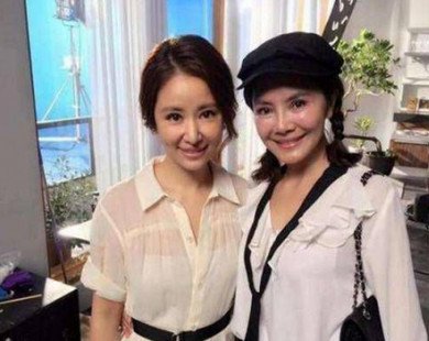 Mẹ chồng Lâm Tâm Như lần đầu lộ diện đã gây sốc vì trẻ như gái 30