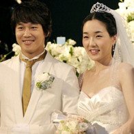 Kết hôn với tình đầu, 7 ngôi sao trở thành biểu tượng tình yêu