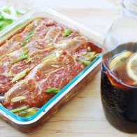 Công thức ngon bất bại làm sốt nướng BBQ cho bữa tiệc cuối tuần