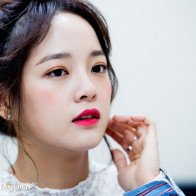 Bị chê tơi tả, "tiểu Taeyeon" vẫn vượt mặt cả nữ thần "Hậu duệ mặt trời" và Kim Tae Hee về độ danh tiếng