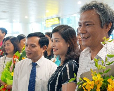 Đoàn Olympic Toán quốc tế về đến sân bay Nội Bài
