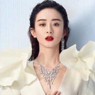 Dù bị chê "hai lưng", những mỹ nhân Hoa ngữ này vẫn "sốt rần rần"