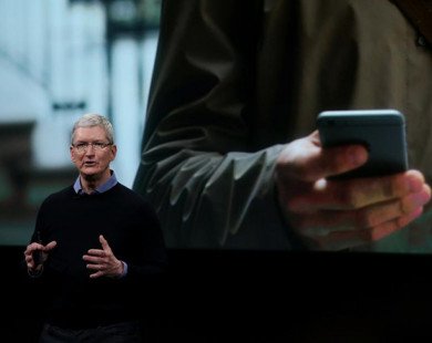 Chưa ra mắt, iPhone 8 đã hạ đo ván đối thủ