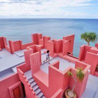 Lạc bước tới “Pháo đài hồng” ở Tây Ban Nha