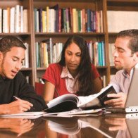 Các nước tuyển sinh ngành sư phạm như thế nào?