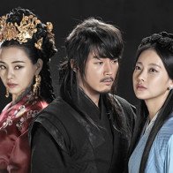 Lời nguyền những vì sao: Trò đùa tình cờ của số phận 