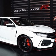 Honda Civic Type R có giá bán 75.000 USD ở Indonesia