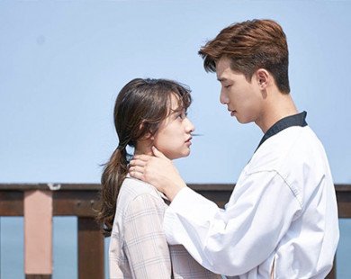 Thực hư chuyện hẹn hò của cặp đôi “Figh my way” Park Seo Joon - Kim Ji Won