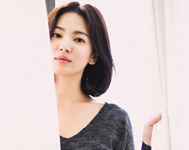 Song Hye Kyo gây sốt tại Trung Quốc với mái tóc ngắn trẻ trung xinh đẹp