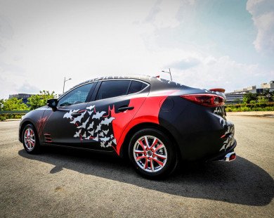 Mazda3 2017 dán tem Batman, độ đồ chơi tại Sài Gòn