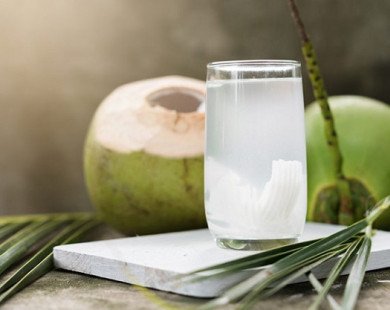 Uống nước dừa 1 tuần liền nhận sự thay đổi kỳ diệu của sức khỏe
