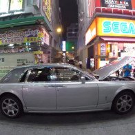 Rolls-Royce Phantom dùng động cơ Toyota 900 mã lực