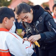 Dẫu có ghét bỏ Angelababy thì cũng phải vỗ tay cho cô vì điều này