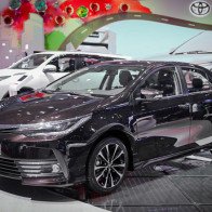 Toyota Corolla Altis 2017 giá từ 702 triệu đồng tại Việt Nam